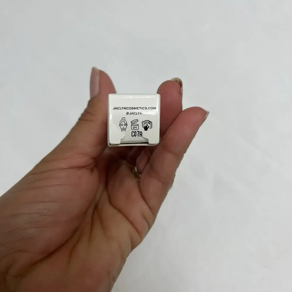Jaclyn Cosmetics Perfecting Concealer Deep Rich Golden 6.7 ml/ 0.23 oz.